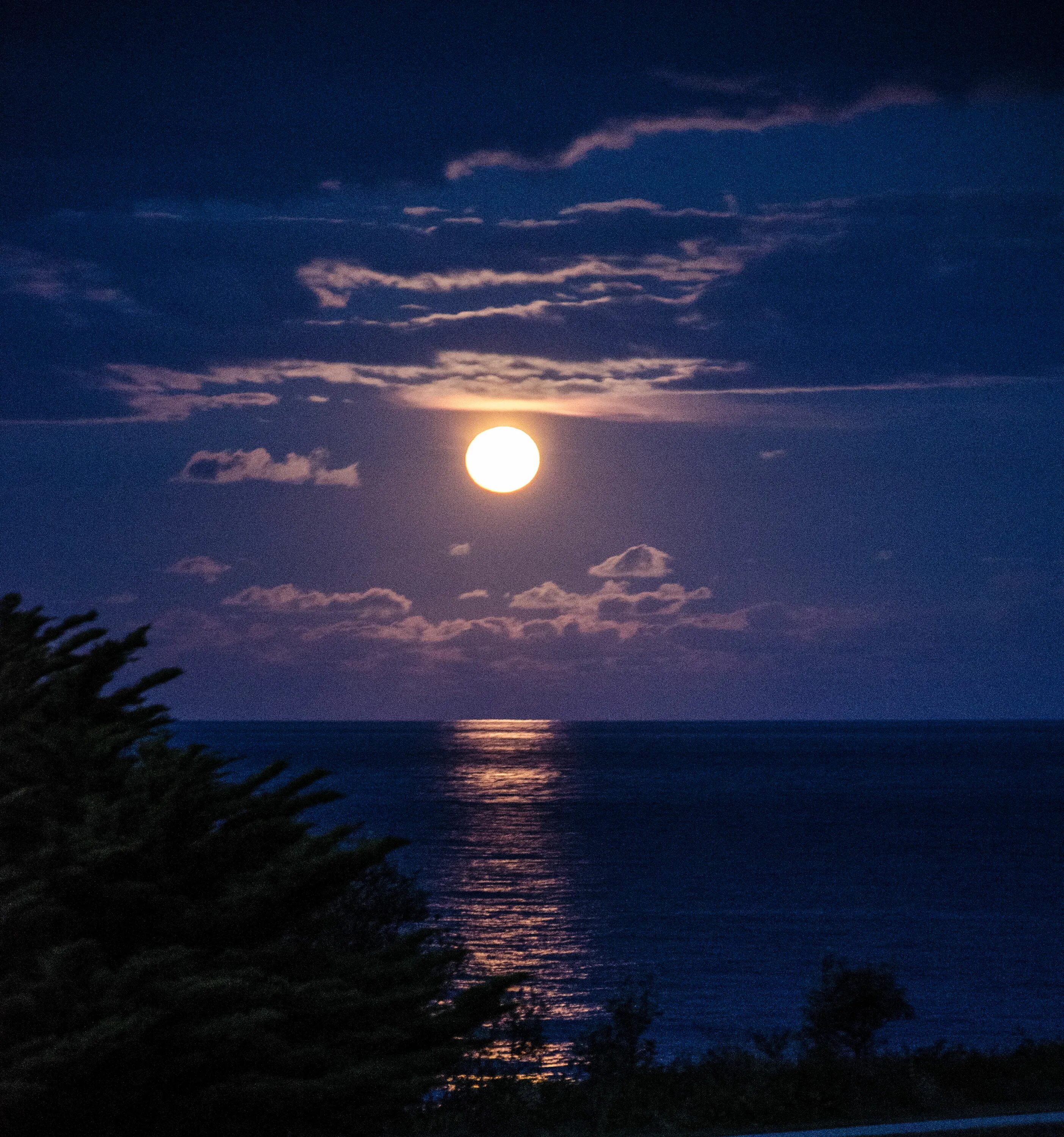 ночь солнце море ночь. ночь солнце море ночь. закат над морем. закат на море. пляж закат.