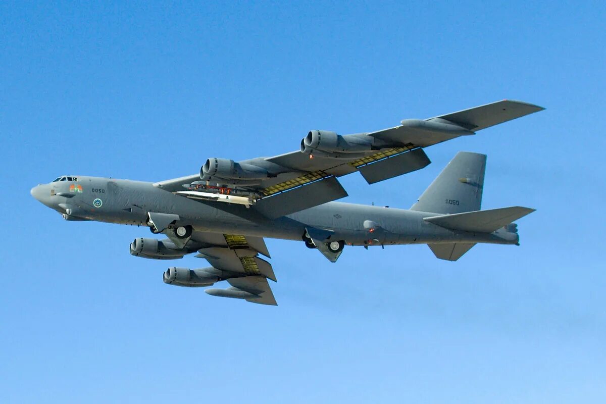 B 52h. Boeing b-52 Stratofortress. B-52 ВВС США. B-52h Stratofortress ВВС США. B52h бомбардировщик.