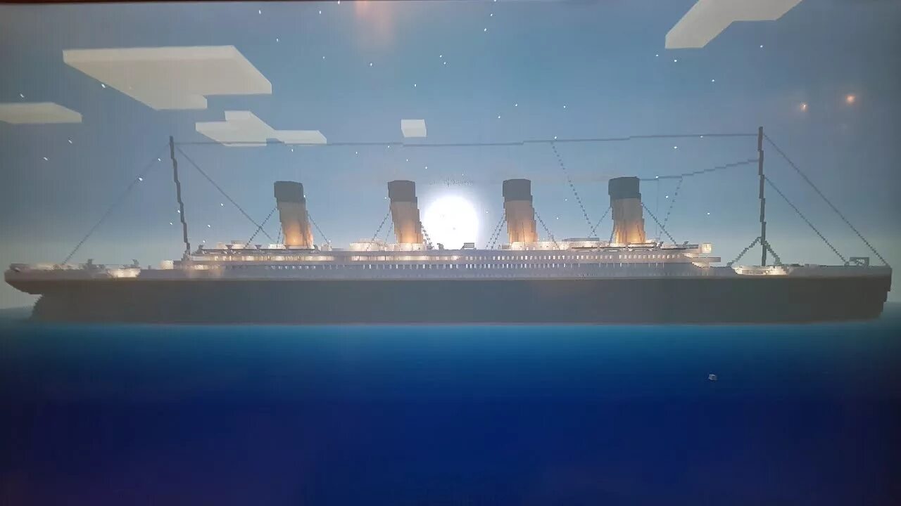 Игра титаник тонет. Титаник игра. топ титаник. титаник 2д тонет игра. minecraft титаник.