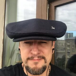 Большая кепка прикол