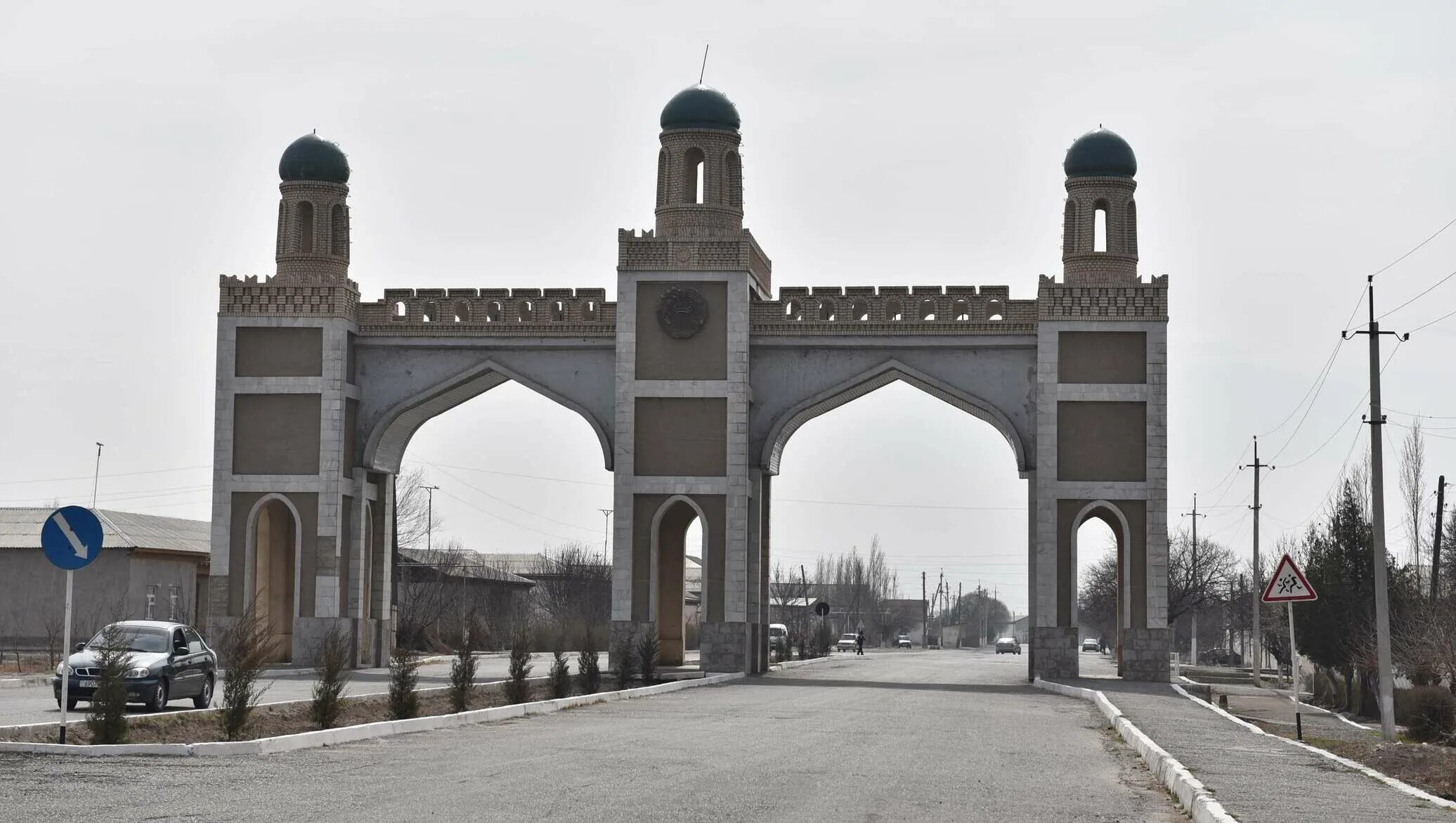 Канибадам города таджикистана. Город Канибадам в Таджикистане. Достопримечательности Канибадам Таджикистан. Город Канибадам Согдийская область. Канибадам Манора.