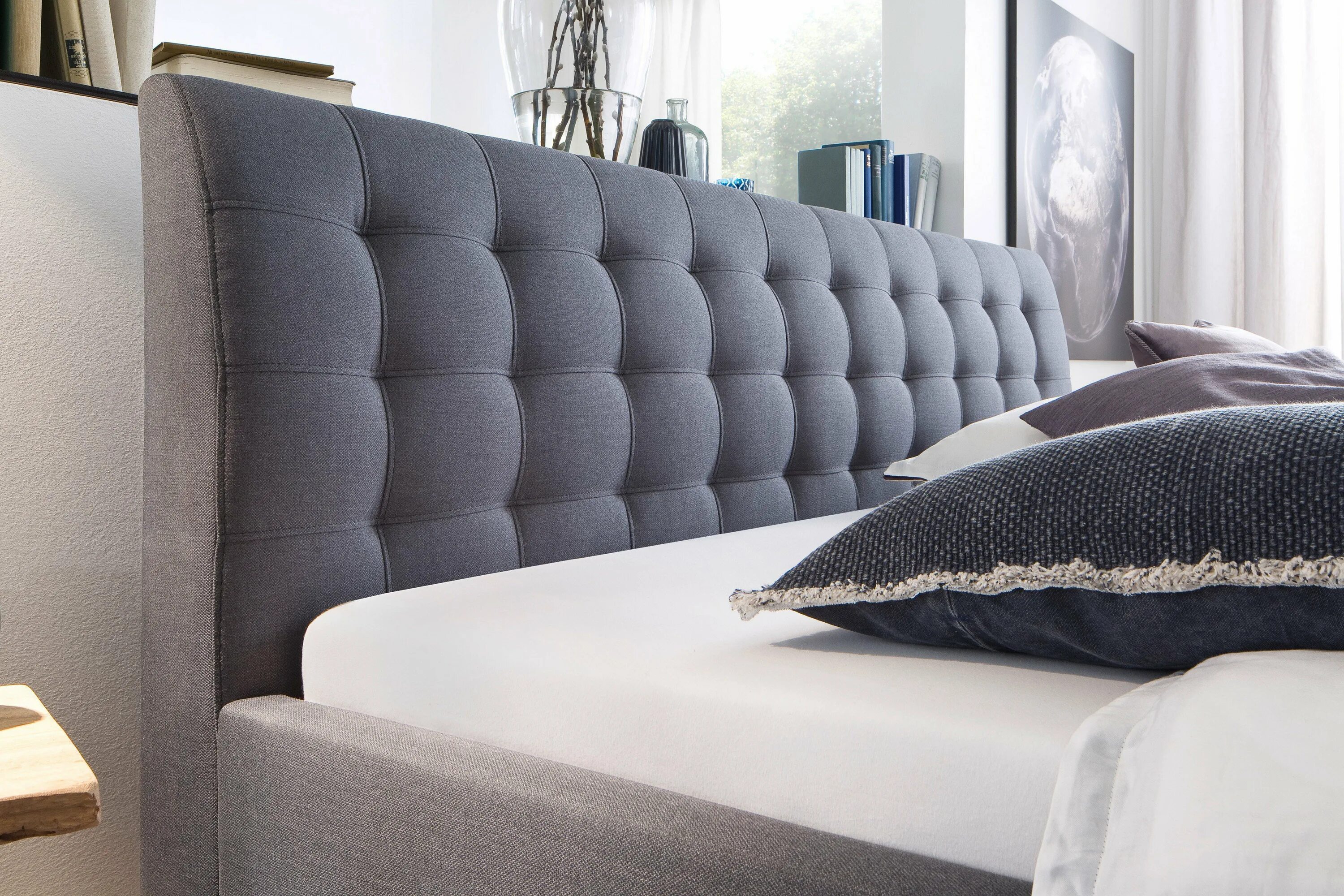 Кровать с мягким изголовьем. Кровать динс 120 velvet grey. Красивое изголовье кровати. Изголовье hollandia aldo. Кровать с мягким изголовьем.