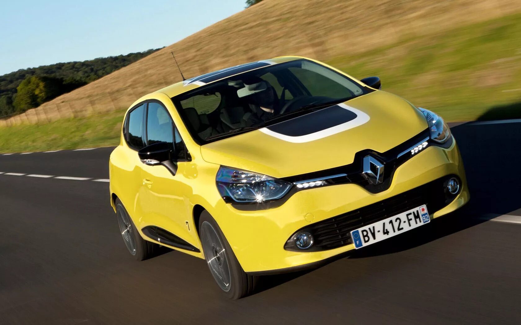 Рено Клио 2013. Renault Clio 2012. Рено Клио 2014 фото. Renault Clio автомобили Франции.