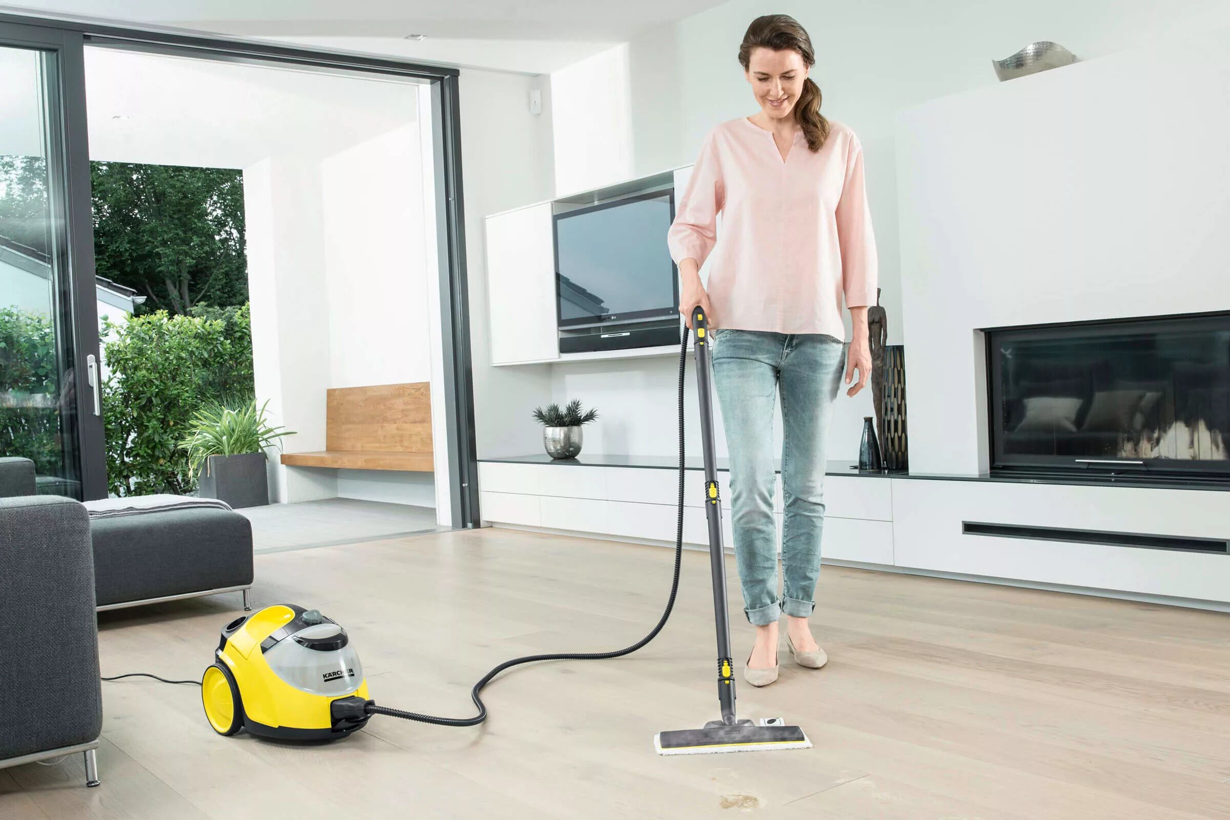 Моющие пылесосы одновременно пылесосят и моют. Пылесос Karcher FC 5. Karcher SC 5 EASYFIX. Пароочиститель Керхер sc5. Пароочиститель Karcher SC 5.