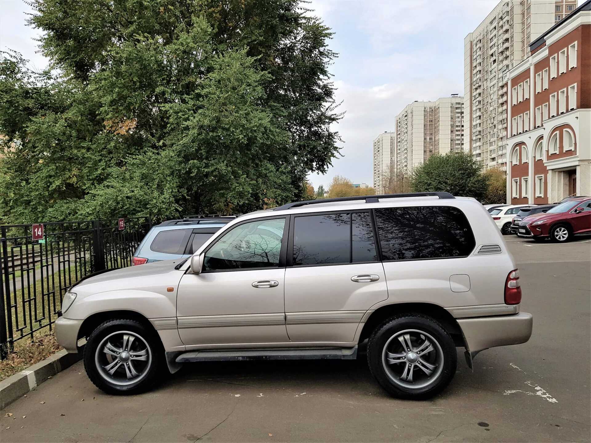 275 100 20. 285/40 r23 pirelli. Xm 275 покрышка. Toyota land cruiser 100 r20. Pirelli scorpion verde 235/55 r20.