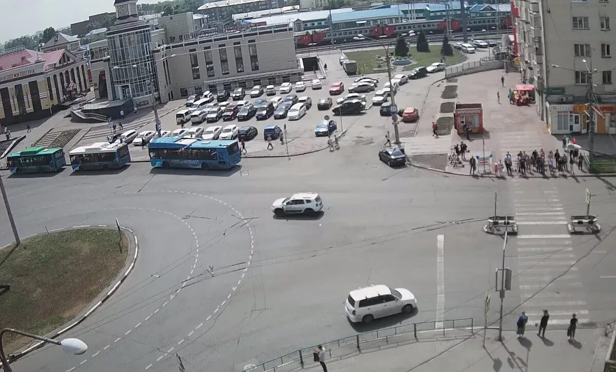 Кольцо кемерово бульвар строителей и ленина. Веб камера кузбасс. Режим черного неба новокузнецк. Камеры гудлайн. Веб камера кузбасс.