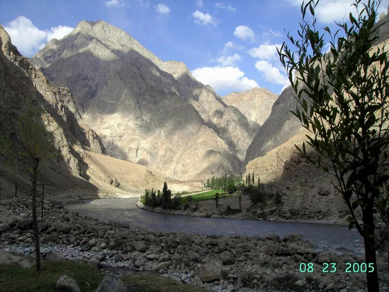 Горная система в средней азии. Горы Памира в Таджикистане. Горный Таджикистан Памир. Горный Бадахшан Памир. Южный Памир.
