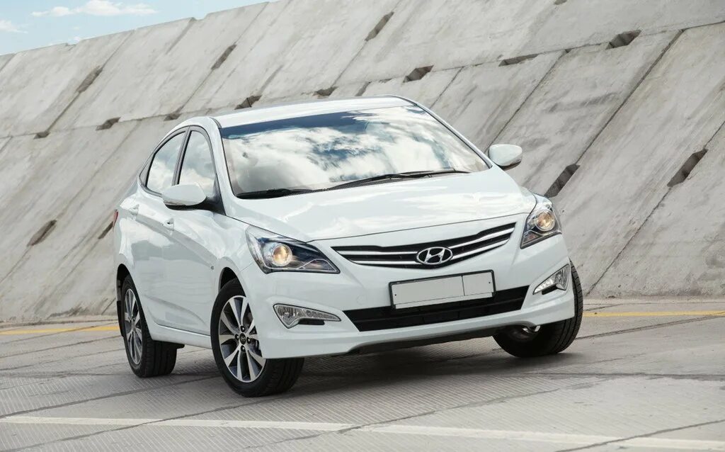 Магазин хендай солярис. Hyundai Solaris 2016. Hyundai Solaris 2014. Hyundai Solaris 2014 седан. Hyundai Solaris 2015.