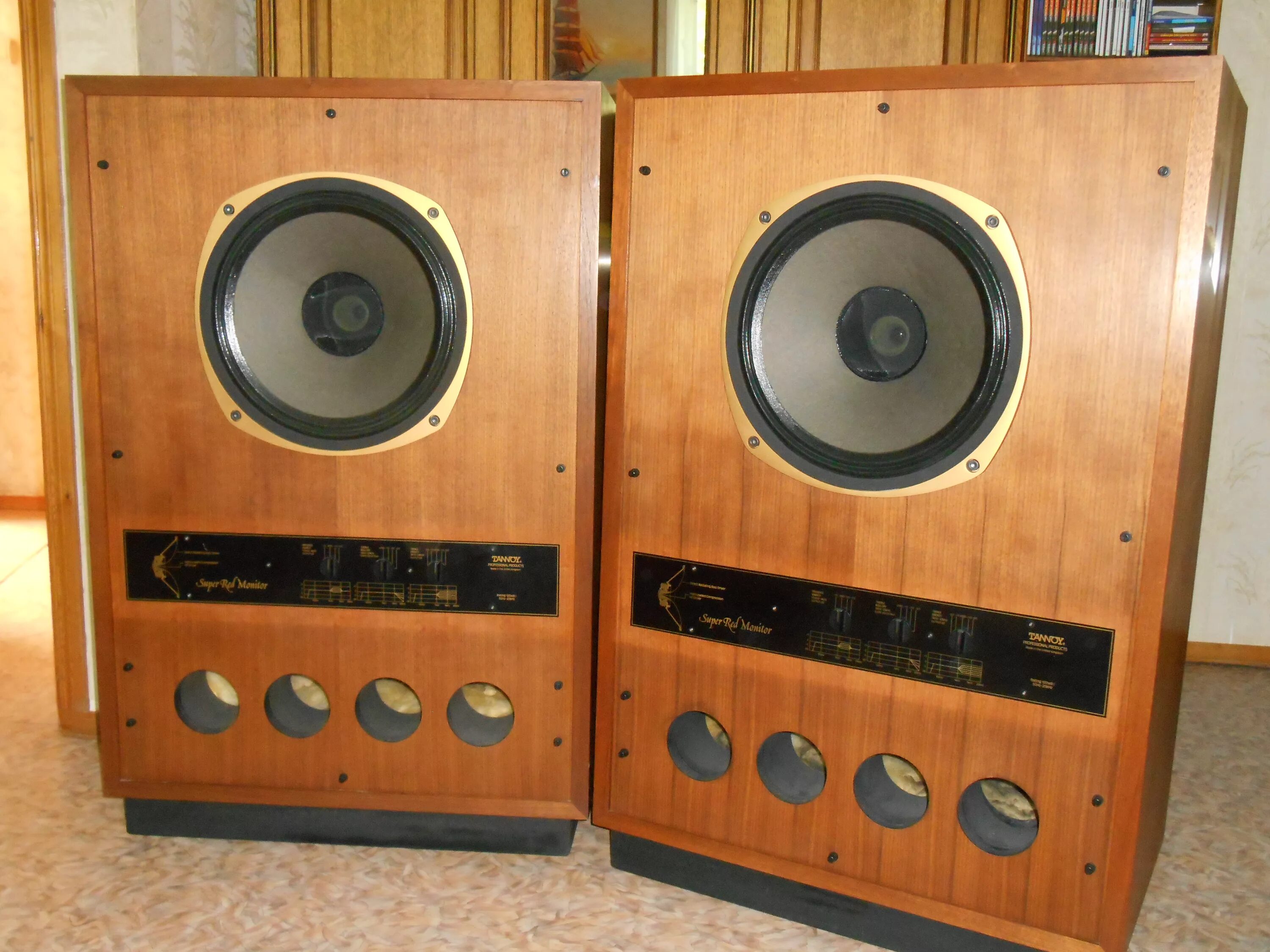Red monitor. Tannoy super red monitor 15. tannoy red monitor. tannoy 3808. tannoy super red monitor m1000.