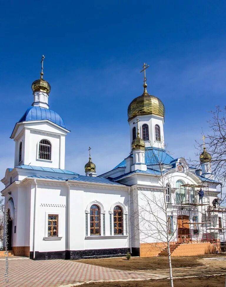 Храм рождества керчь. Церковь льва толстого керчь. Храм рождества пресвятой богородицы керчь внутри. Храм рождества керчь. Храм рождества керчь.