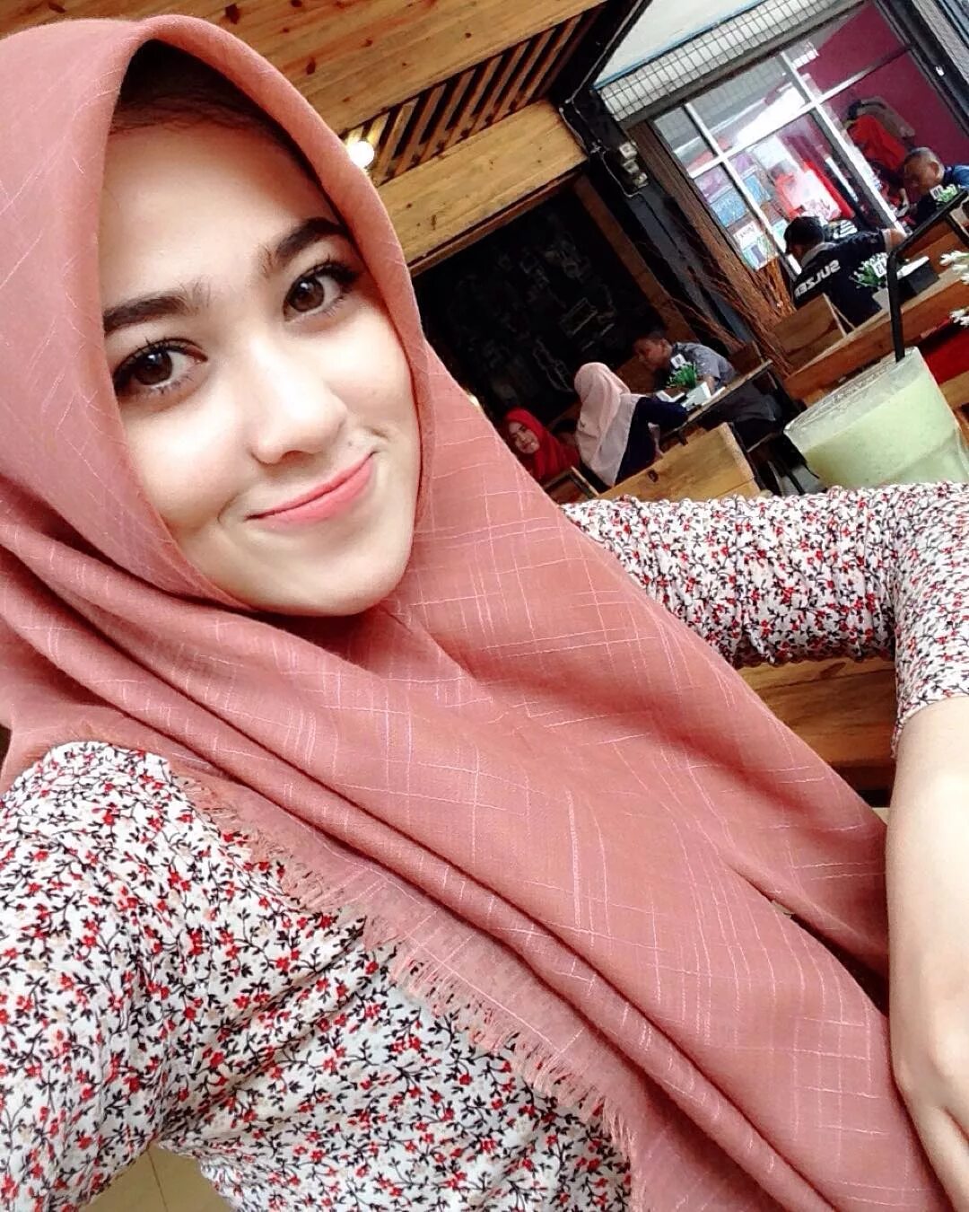 Video ibu cantik