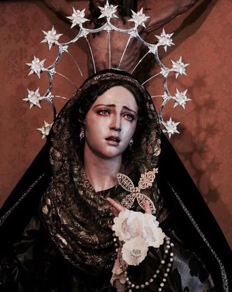 Плач марий. Плачущая дева мария. Плачущая дева. Моника беллуччи страсти христовы. Плач богородицы юлия славянская слушать.