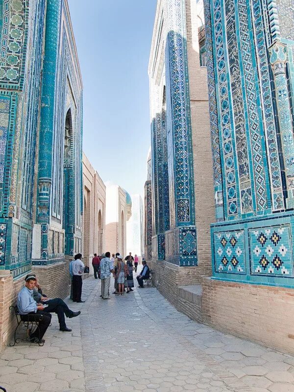 регистан самарканд от руки. когда лучше ехать в самарканд. пагода узбекистане самарканд. когда лучше ехать в самарканд. самарканд shahri.