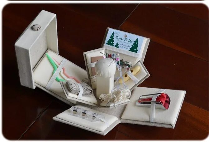 Коробка чудес. Коробочка в стиле страны чудес. Чудеса в коробочке. Подарочные коробки для мыла. Олино.