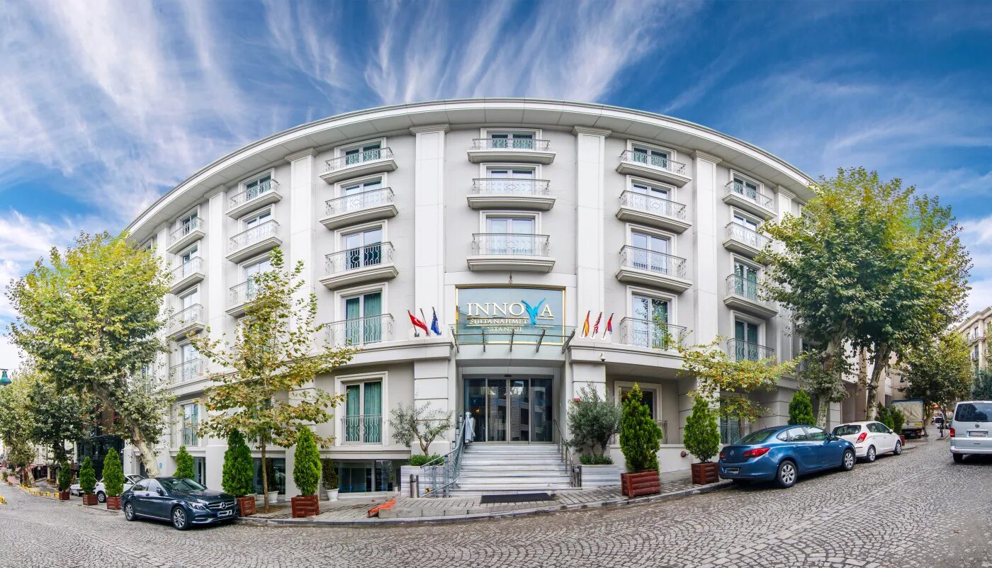 Yilsam sultanahmet hotel стамбул. Турция innova hotel sultanahmet 4* султанахмет. Район бешикташ отель. Ясмак султан стамбул. Отель иннова стамбул.