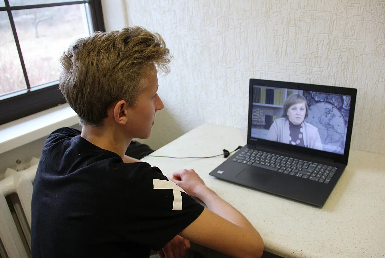 Заявление о переводе на дистанционную форму обучения в школе. Образец заявления на отказ от дистанционного обучения. Заявление о переводе на дистанционное обучение в школе образец. Заявление на дистанционное. Перевести ребенка на дистант.