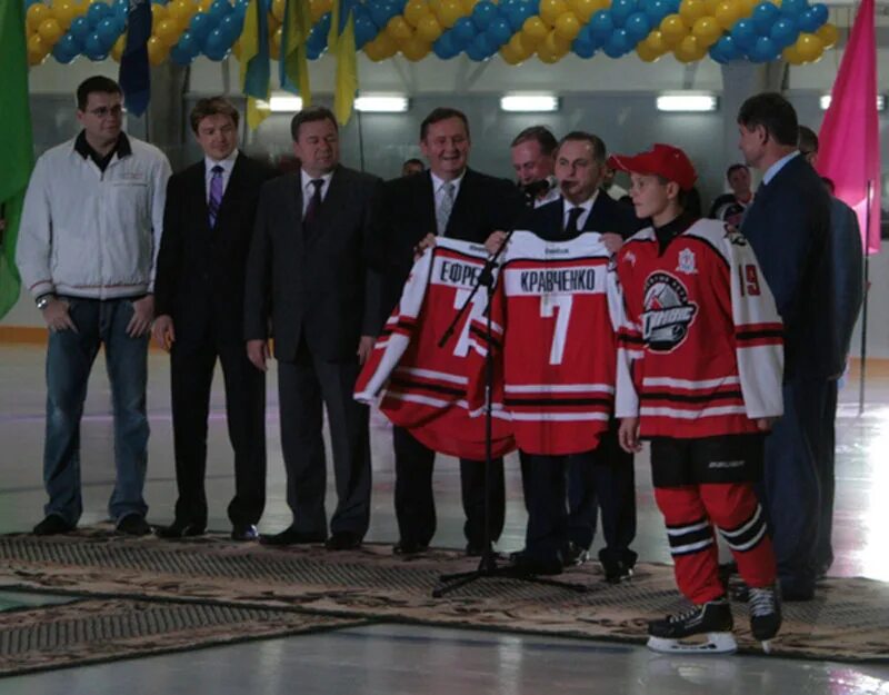 Магеал луганск. +jekasavich магеал. Бизнес центр динамо луганск. Магеал луганск официальный сайт. Магеал луганск.