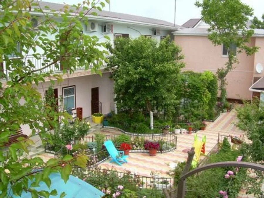 Гостевой дом витязево видео. Лиманная 30 витязево. витязево улица лиманная. гостевой дом лилия витязево. лиманная 4 витязево.