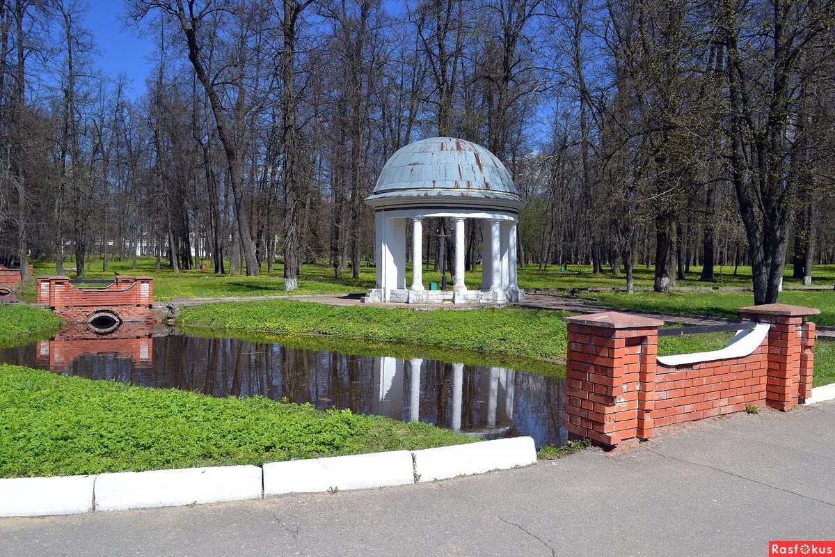 Космонавт беседки. Марфино усадьба полуротонда. Усадьба Марфино беседка Миловида. Усадьба Марфино беседки. Марфино Ротонда.