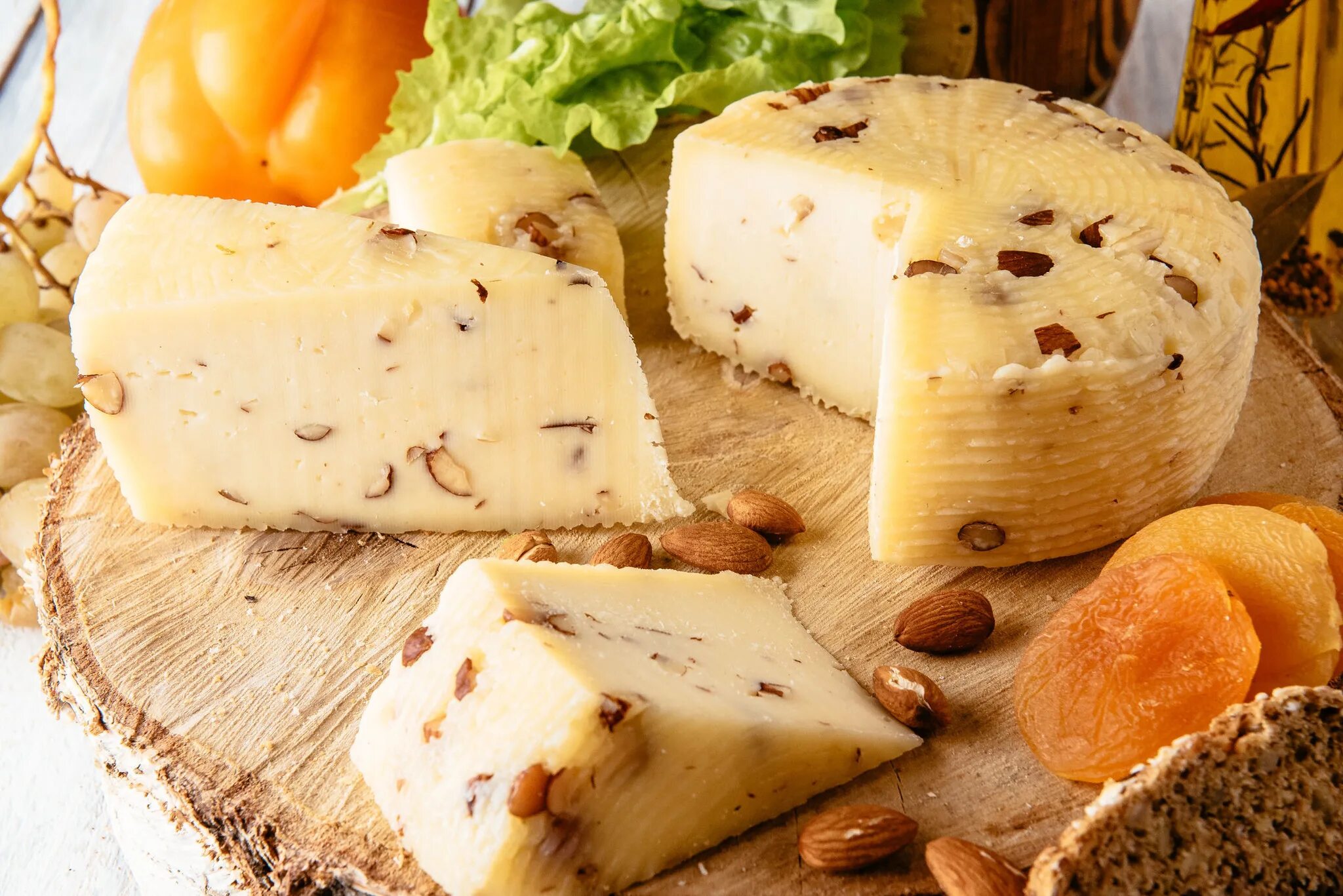 Домашний сыр. Домашний сыр из творога. Сыр пармиджано реджано. Цитаты про сыр. Приготовление домашнего сыра.