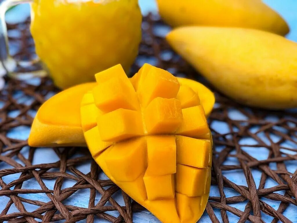 Манго тайское. Манго королевский. Манго тайланд. Манго махачонок. Манго май.