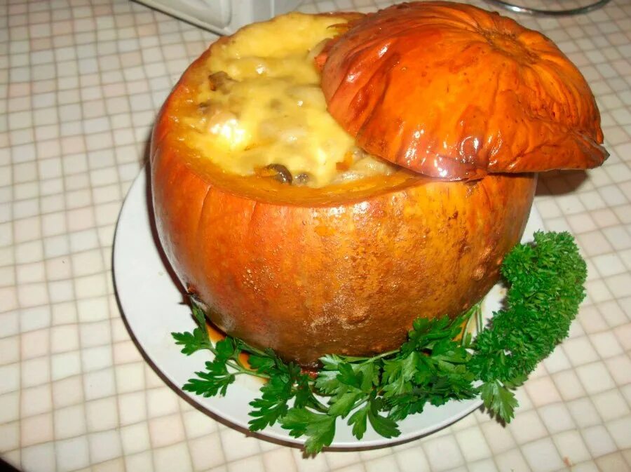 тыква с овощами в духовке.