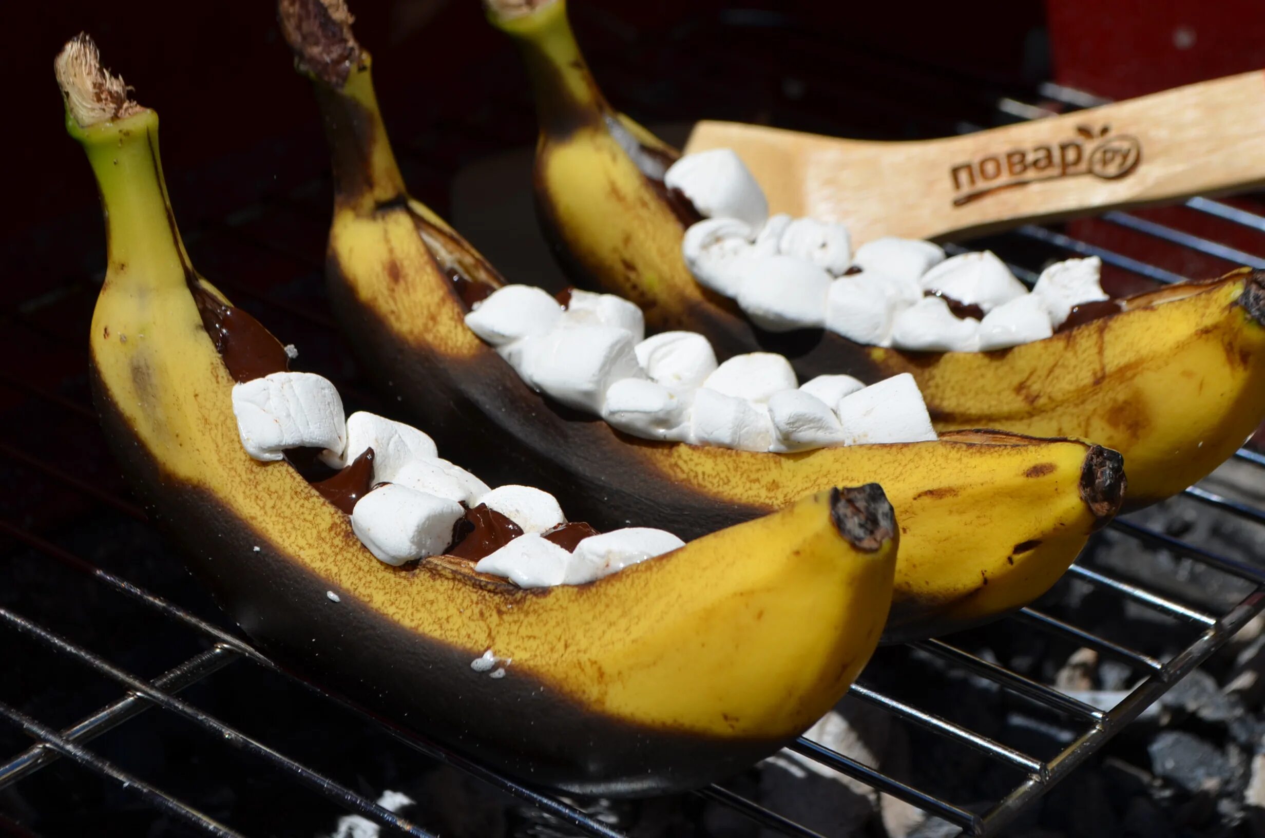 Печеные бананы. Запеченные бананы. Жареные бананы. Запеченные бананы с шоколадом. Жареные бананы в шоколаде.