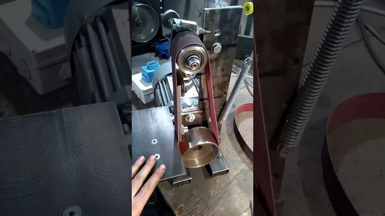 Гриндер ленточный 610. Гриндер ленточный 1250. Гриндер ленточный 610. Гриндер гч610-71. Гриндер на 610 ленту.