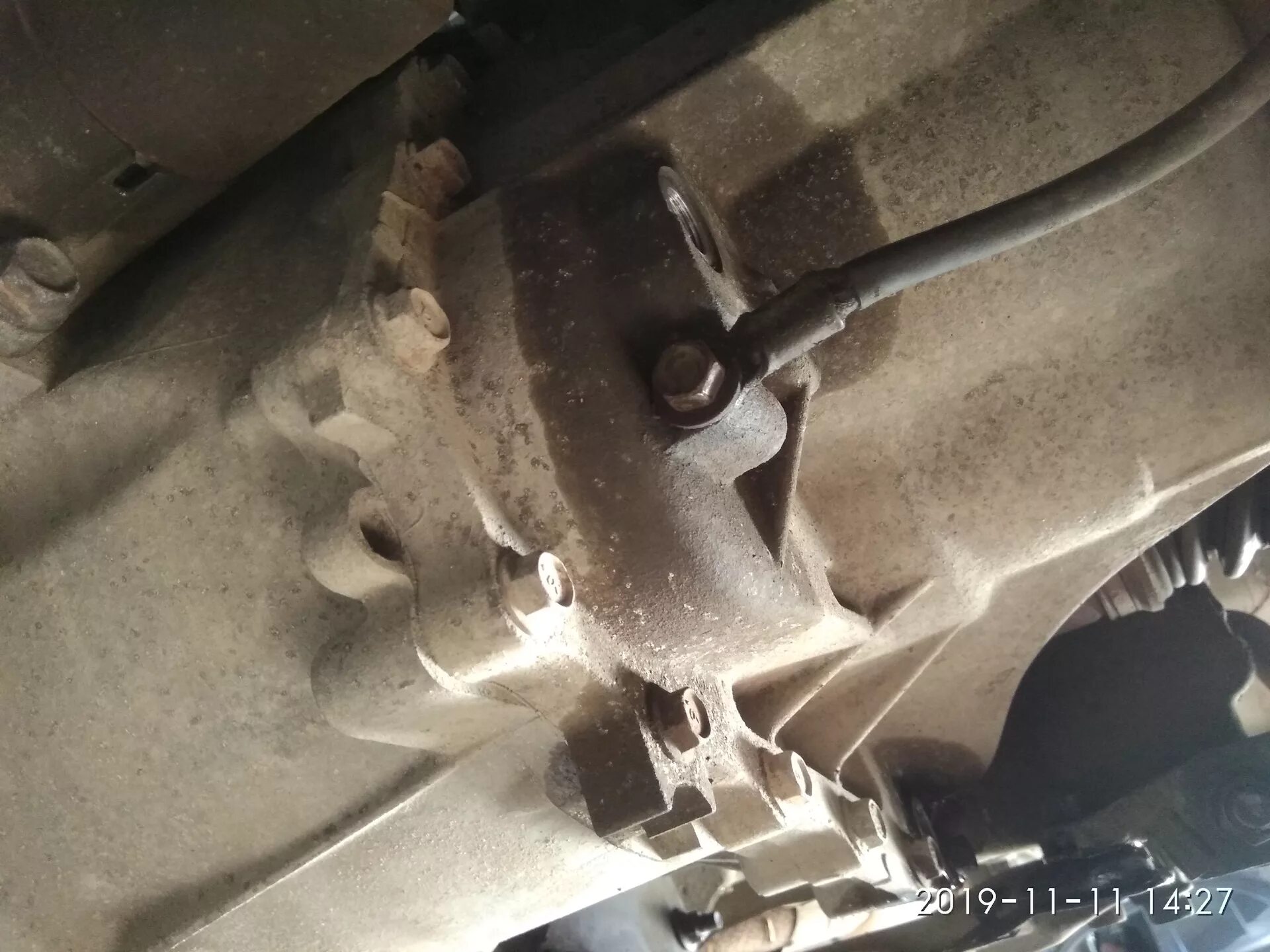 Замена масла ниссан примера Замена масла в МКПП Nissan Primera (P11-144), 1,6 л, 2000 года плановое ТО DRI