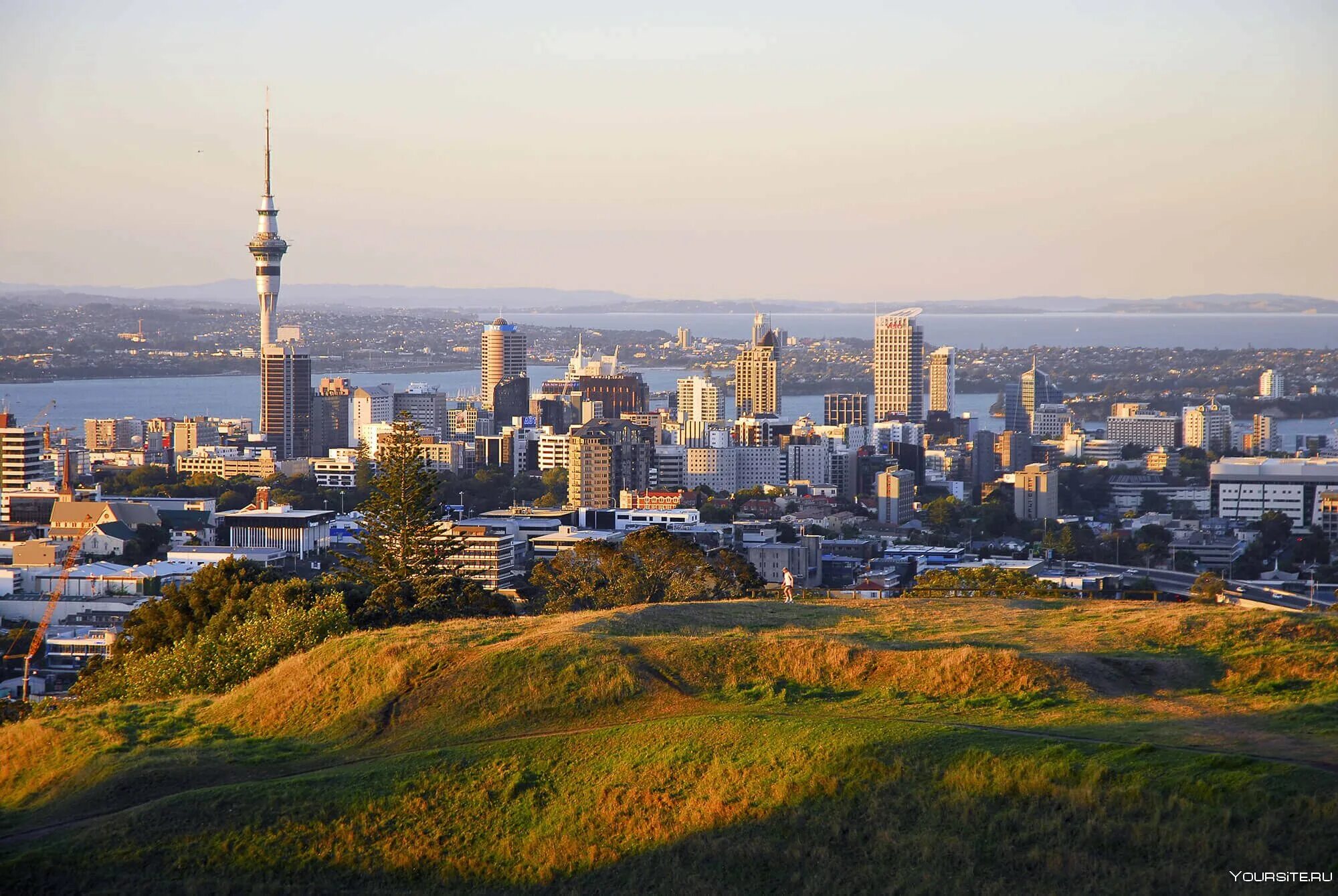 New zealand cities. Auckland новая Зеландия. Новозеландия Окленд. Южный Окленд. Окленд новая Зеландия фото.