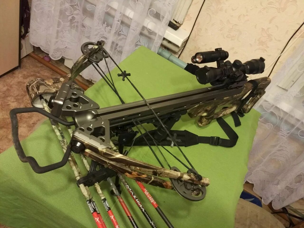 Арбалет б у. Арбалет б у. Механический натяжитель для арбалета стикс. Арбалет барнетт -42. Арбалет пистолетный barnett.