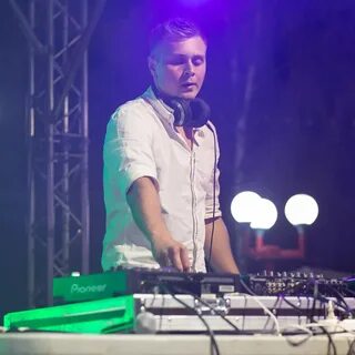 Dj лето