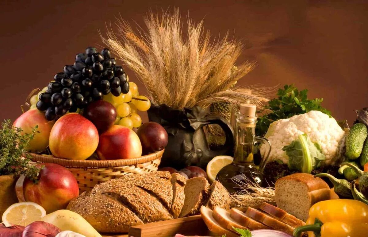 Контакты изобилие. Продукты. Натюрморт с продуктами питания. Качественные продукты питания. Продукты на столе.