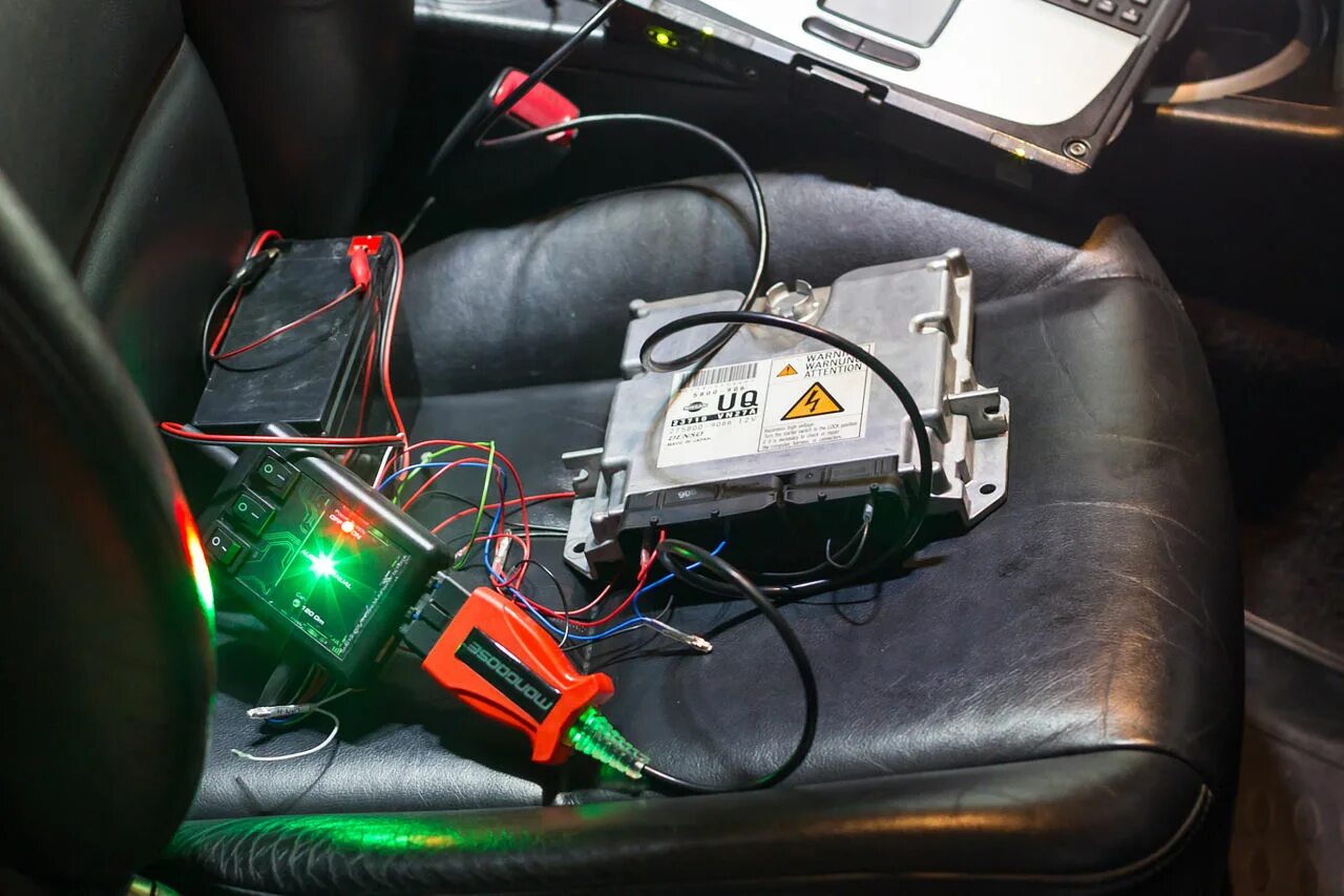 Оборудование для прошивки эбу ваз. Автомобиль диагностирование эсуд. Прошивать мозги автомобиля. Прошивать мозги автомобиля. Прошивать мозги автомобиля.