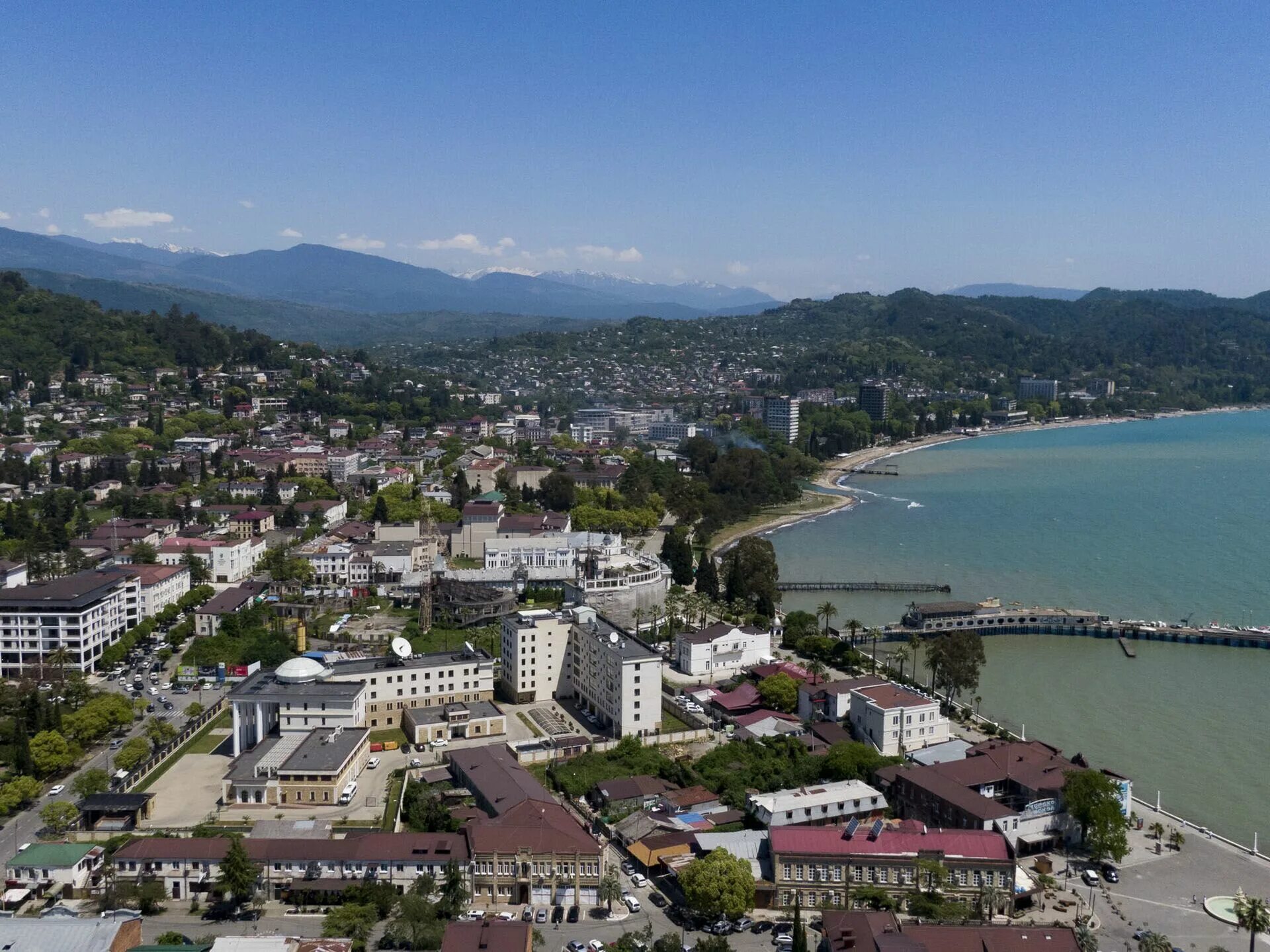 Центр гагры в абхазии. Инфраструктура абхазии. Абаата абхазия заброшенный. Набережная сухуми абхазия 2021. Инфраструктура абхазии.