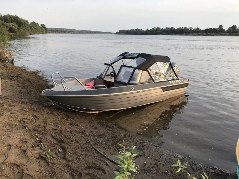 Русфишинг лодки моторы. Салют realcraft 470. Лодка тактика 490 dc. Лодка пвх 4 местная адмирал 305. Лодки пвх 2х местные адмирал.