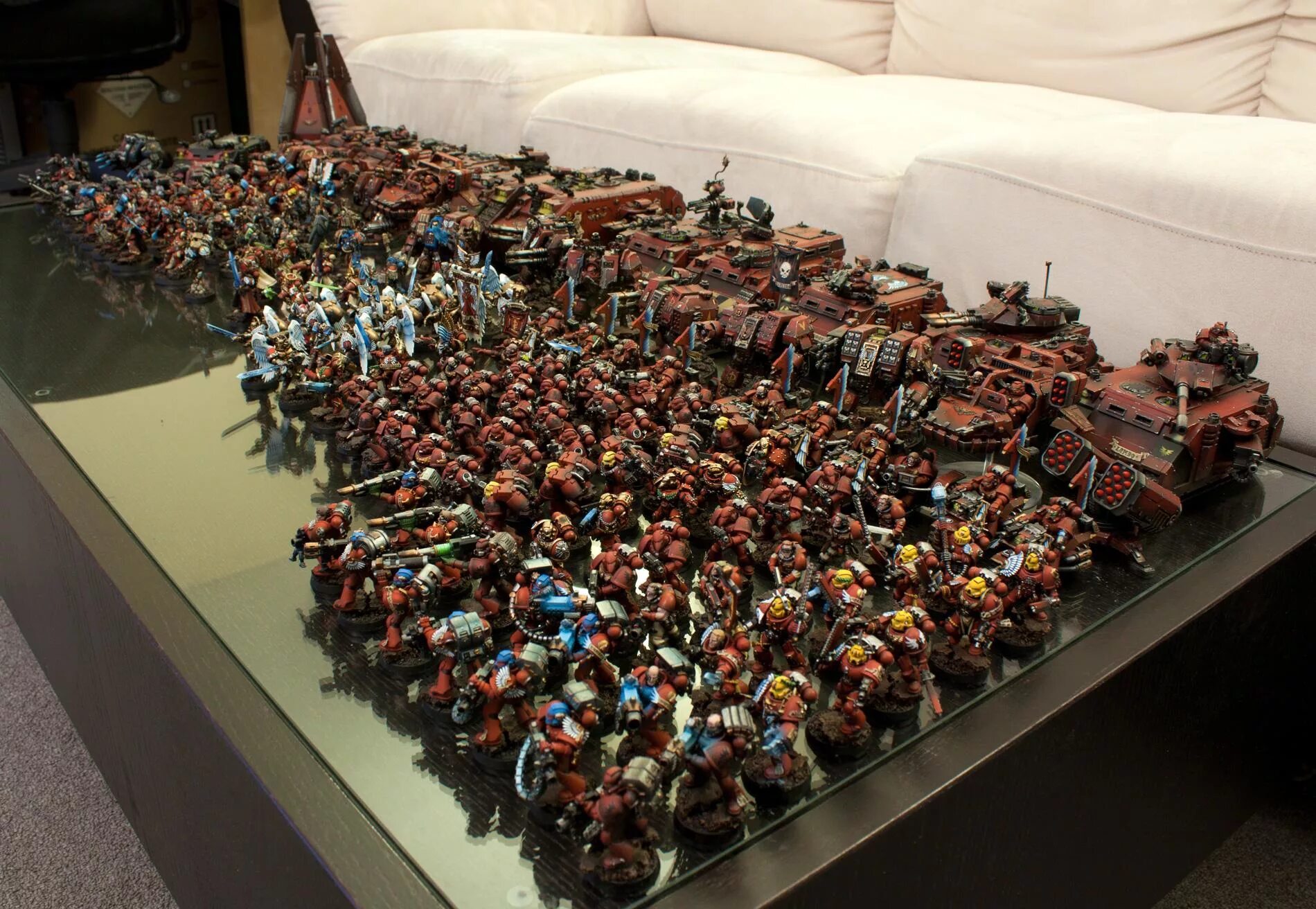 Warhammer collection. Коллекция вархаммер 40000. Самая большая коллекция миниатюр вархаммер 40000. Коллекция фигурок вархаммер 40000. Армии вархаммер 40000 миниатюры.