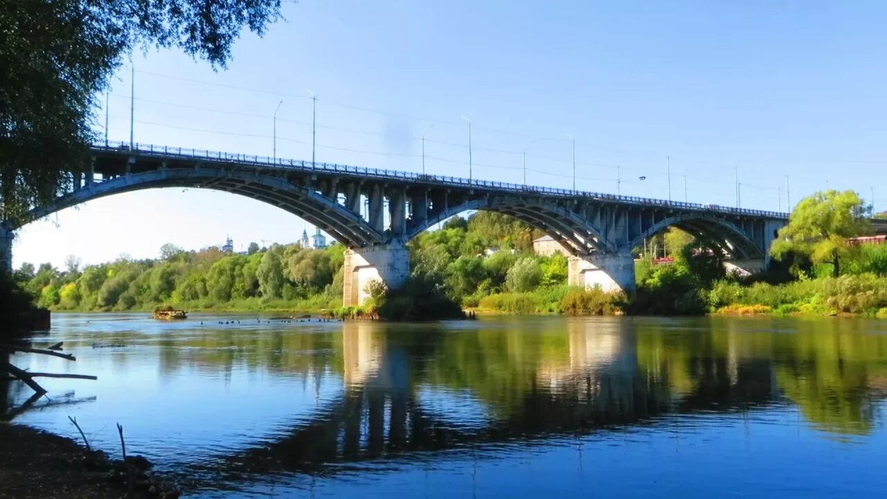 Сколько рек клязьма. Река Клязьма во Владимирской области. Река Клязьма мост.