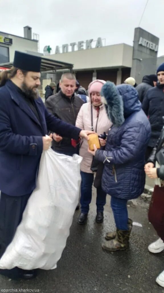 Церкви оказывающие помощь. Церкви оказывающие помощь