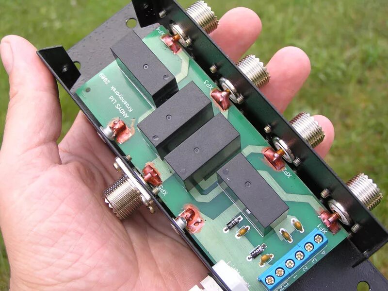 Коммутатор рябина кв-1р. Коммутатор кв. Антенный коммутатор rk216. Ггс п-405 лиственница. Коммутатор антенный на рэн-33.