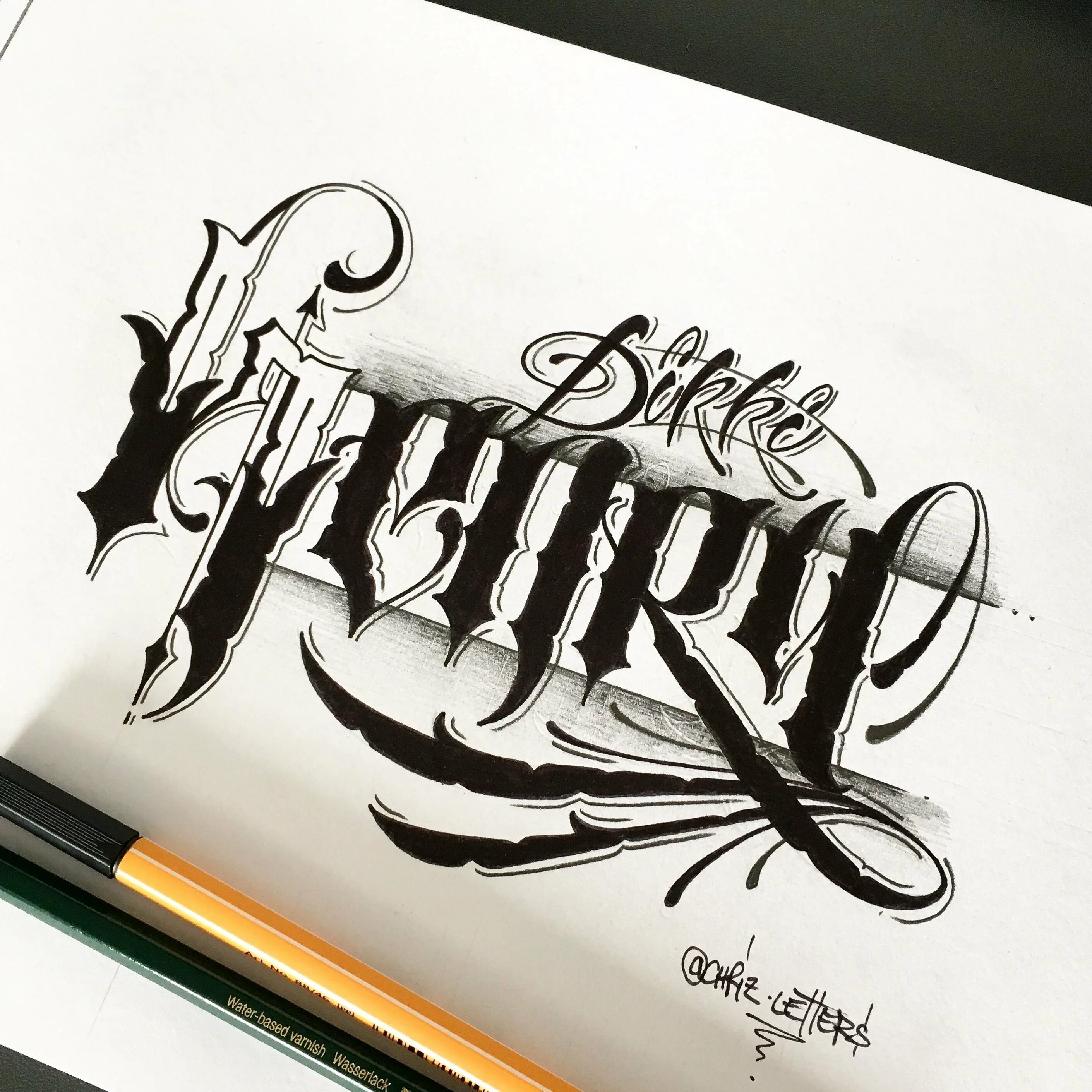 Lettering шрифт. Татуировка каллиграфия. Татуировки в стиле каллиграфия. Эскизы надписи. Леттеринг каллиграфия тату.