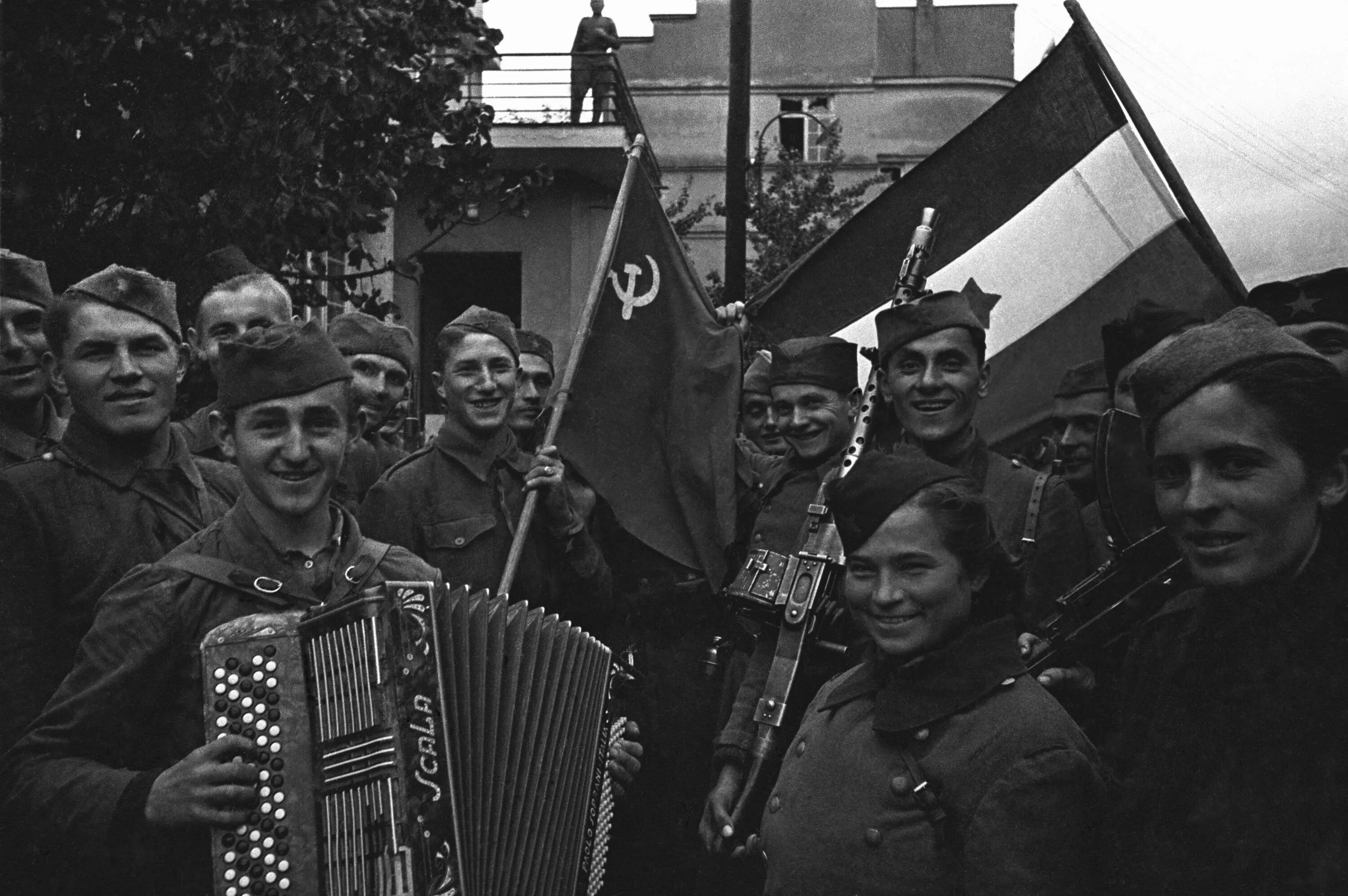 Фото победы великой отечественной войны 1945. Солдаты Победы 1945. Победа в Великой Отечественной войне 1941-1945. 1945 Победа в Великой Отечественной войне. Победа 9 мая 1945.