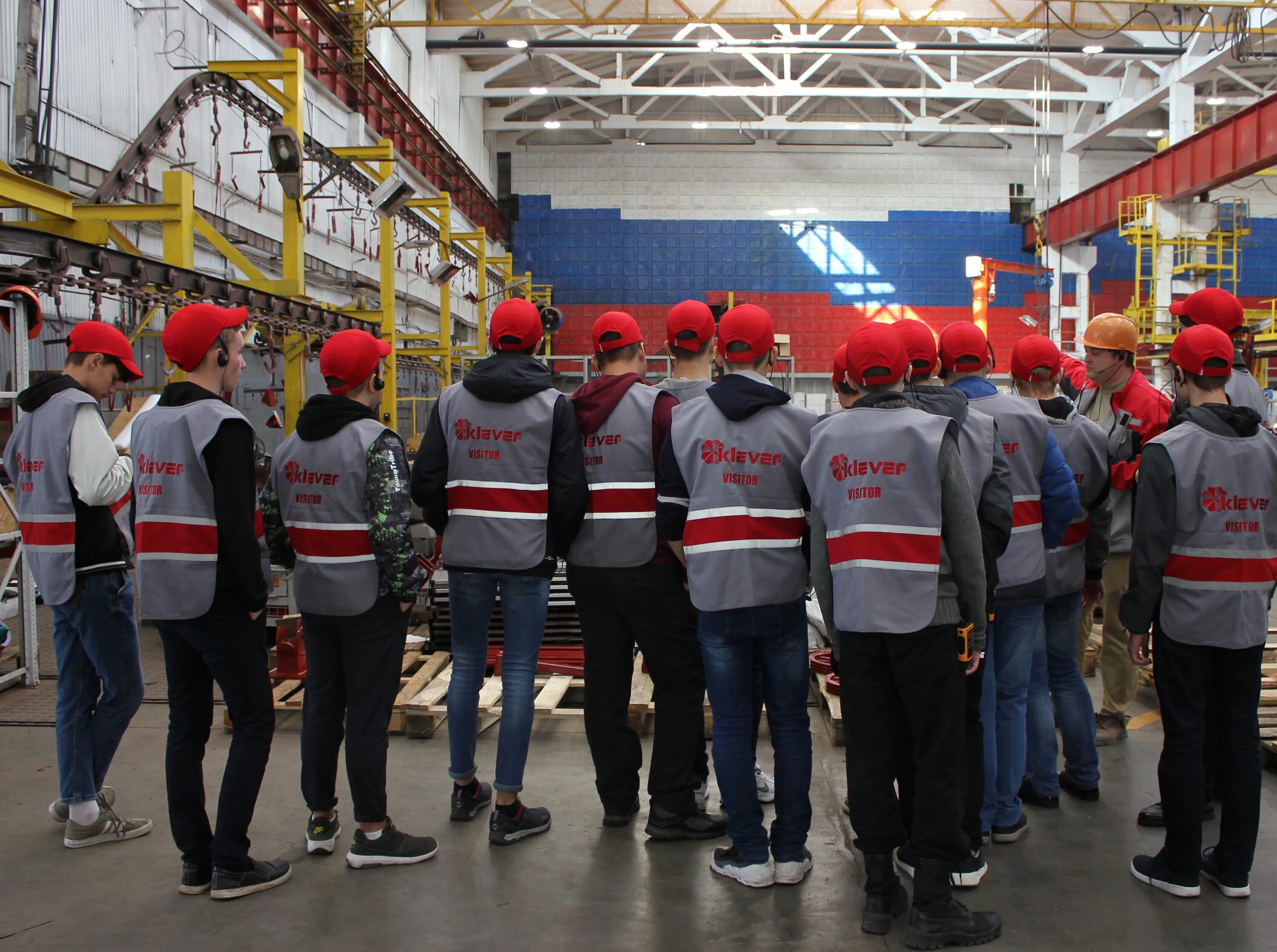 завод звезда лобня. завод гофрокартона воронежская. кондитерская клевер норильск. клевер отзывы сотрудников. клевер иркутск кондитерская.