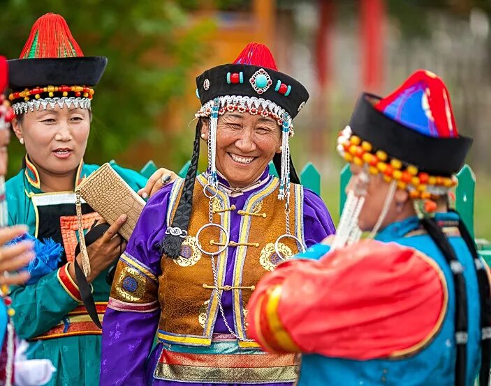 Хадак тибет. Значение бурятских. Буряты национальный костюм. Значение бурятских. Узор улзы бурятский.