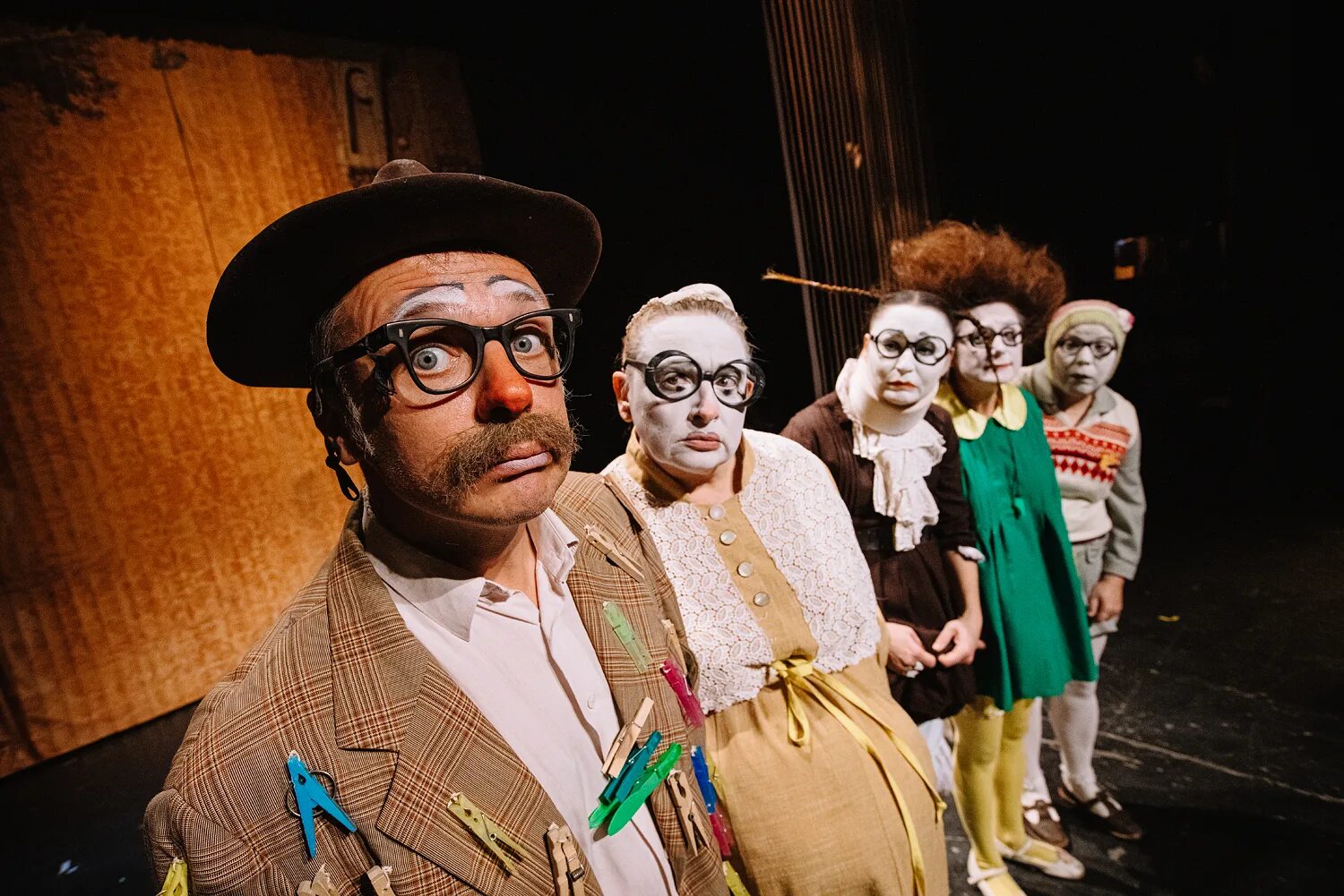 театр семьянюки ольга елисеева. семьянюки ольга елисеева. семьянюки фото. семьянюки афиша спб. спектакль семьянюки.