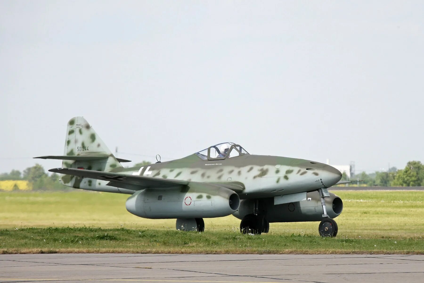 Me 262 schwalbe. Мессершмитт ме 262. Мессершмитт ме 262. Me 262 schwalbe. Истребитель ме.