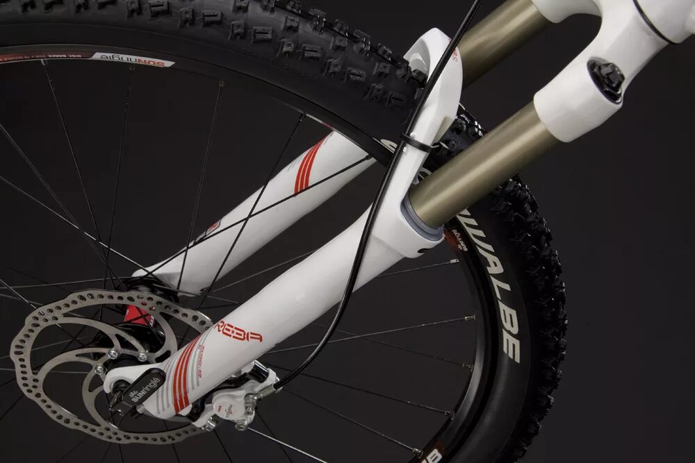 Вилка с амортизатором для велосипеда. Задний подвес велосипеда. Задняя вилка двухподвесного велосипеда. Вилка first air 26. Амортизация велосипеда.