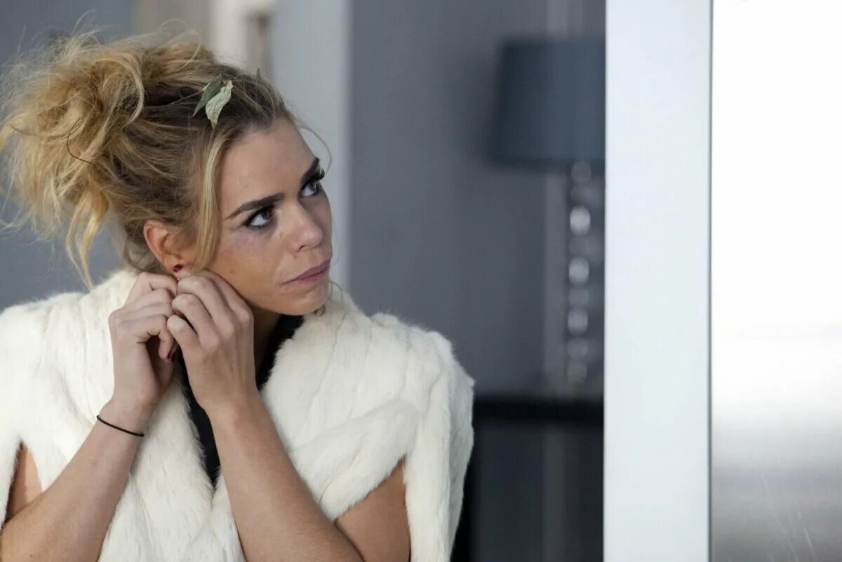 Тайны девушки вызову. Billie Piper Secret Diary.