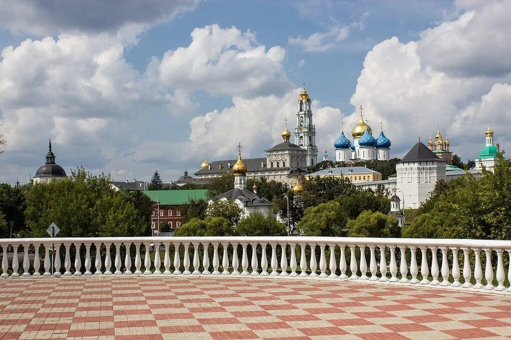 Сайт г сергиев посад. Посад Сергиев Посад. Сергиев Посад виды города. Сергиево-Посадский Кремль. Сергиев Посад площадь города.