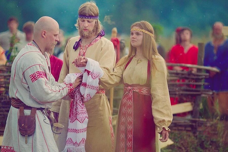 Древние славяне русичи. Славяне существуют. Славянские шутки. Язычество ивана купала. Древняя русь восточные славяне.